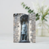 Carte Postale statue du château d'edinburgh (Debout devant)