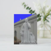 Carte Postale statue du prêtre (Debout devant)