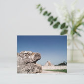 Carte Postale Statue du Serpent par pyramide au Mexique (Debout devant)