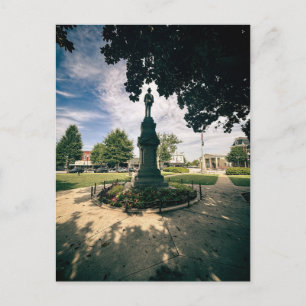 Carte Postale Statue historique dans le parc de la place du sud