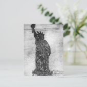 Carte Postale Statue humaine de la Liberté.  18 000_Image de gue (Debout devant)