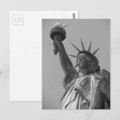 Carte Postale Statue noire et blanche de Liberty New York (Devant / Derrière)