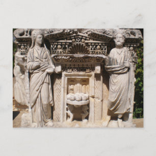 Carte Postale Statues anciennes en bas-relief