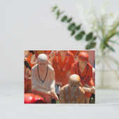 Carte Postale Statues de Sai Baba (Debout devant)