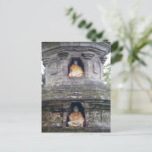 Carte Postale Statues du Temple Ulun Danu, Bali, Indonésie (Debout devant)