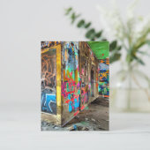 Carte Postale Street Art Abandon du bâtiment | Maintenir le cont (Debout devant)