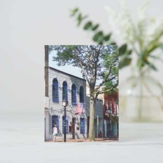 Carte Postale Street with American Flag Alexandria VA (Debout devant)