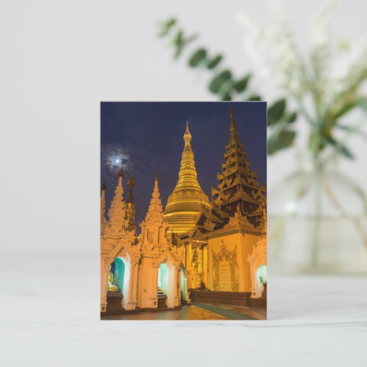 Carte Postale Stupa D'Or Et Temples (Debout devant)