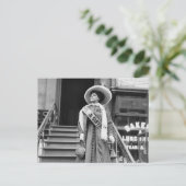 Carte Postale Stylin' Suffragette, 1908 (Debout devant)