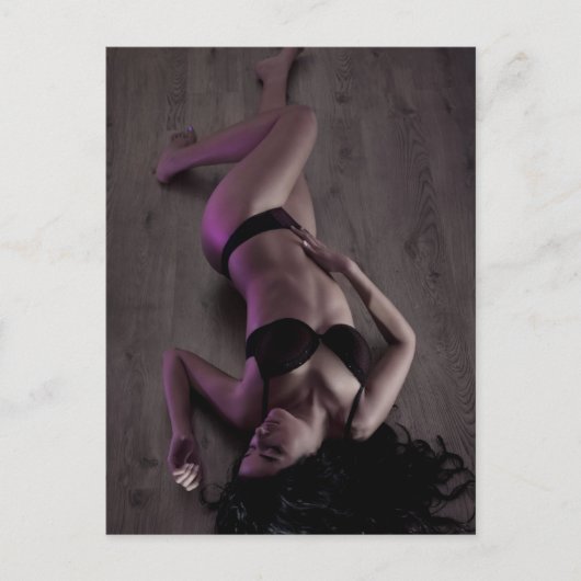 Carte Postale Superbe fille (Devant)