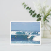 CARTE POSTALE, "SURF À KAUAI" (Debout devant)