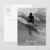 Carte Postale Surf des vagues en nuances de gris (Devant / Derrière)