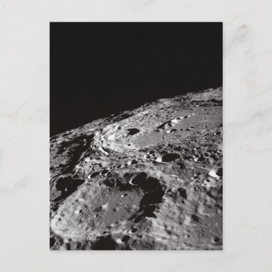 Carte Postale Surface de lune et Horizon (Devant)