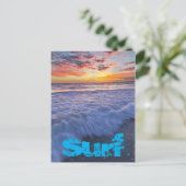 Carte Postale Surfer sur les vagues de la plage au coucher du so (Debout devant)