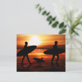 Carte Postale Surfeurs de coucher de soleil (Debout devant)