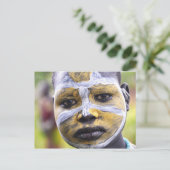 Carte Postale Surma fille au visage peint (Debout devant)