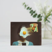 Carte Postale Surreal Breakfast femme Toast et oeufs (Debout devant)