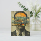 Carte Postale Surreal Cheeseburger Personne Ville Eau Abstraite (Debout devant)