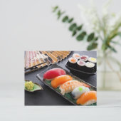 Carte Postale Sushi et rouleaux (Debout devant)