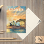 Carte Postale Sydney Australia Travel Art Vintage<br><div class="desc">Conception de déplacement vectoriel rétro de Sydney. Sydney,  capitale de la Nouvelle-Galles du Sud et l'une des plus grandes villes d'Australie,  est surtout connue pour son opéra de Sydney,  au bord du port,  au design distinctif ressemblant à une voile.</div>
