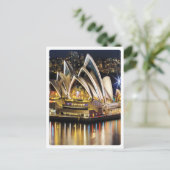 Carte Postale Sydney - OPÉRA HOUSE - vue (Debout devant)