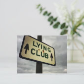Carte Postale Symbole Funny Lying Club (Debout devant)