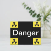 Carte Postale Symbole radioactif (Debout devant)