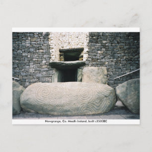 Carte Postale Symboles de spirale caillouteux, Newgrange, Irland