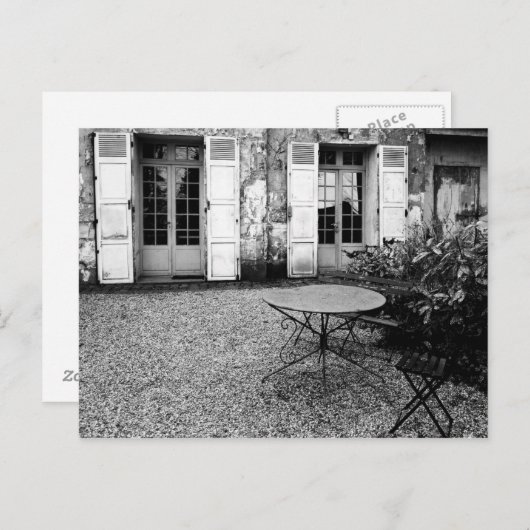 Carte Postale Table dans cour en gravier (Devant / Derrière)