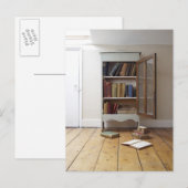 Carte Postale Table de bal remplie de livres. (Devant / Derrière)