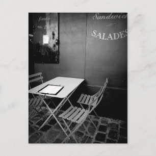 Carte Postale Table et chaises du café parisien