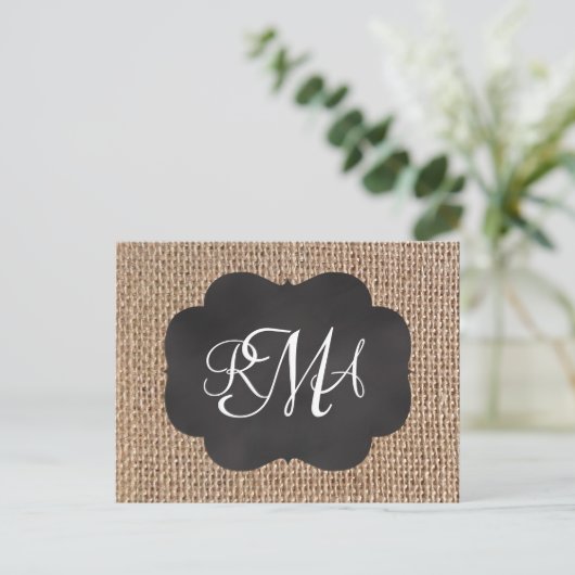 Carte Postale Tableau de bord Burlap Look Triple Script monogram (Debout devant)