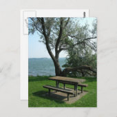 Carte Postale Tableau de pique-nique le long de Shoreline (Devant / Derrière)