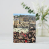 Carte Postale tannerie en cuir fés (Debout devant)