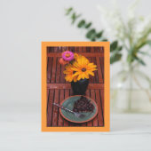 Carte Postale Tarte aux bleuets et fleurs (Debout devant)