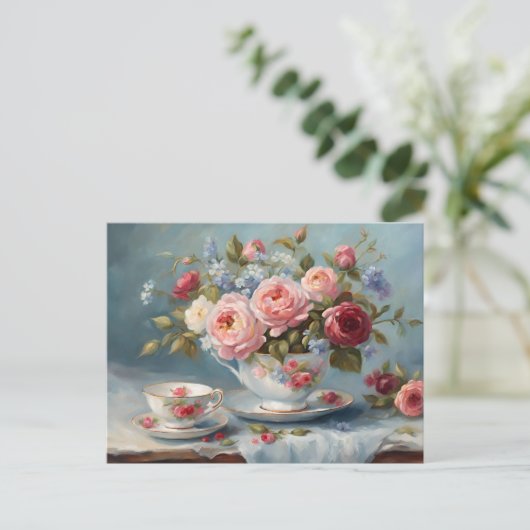 Carte Postale Tasse de thé avec de belles fleurs (Debout devant)