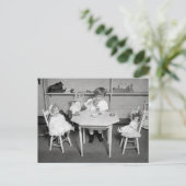 Carte Postale Tea Party avec poupées, 1923 (Debout devant)