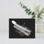 Carte Postale Télescope Hubble (Debout devant)