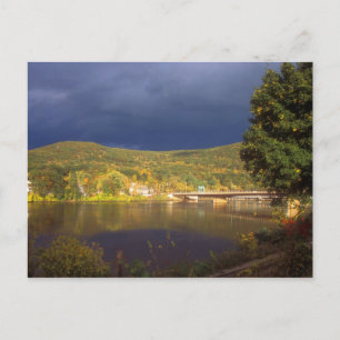 Carte Postale Tempête d'automne au-dessus du fleuve Connecticut