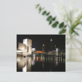 Carte Postale Temple de la renommée du rock et du roll Cleveland (Debout devant)