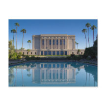 Temple de Mesa réfléchissant dans une piscine bleu