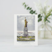Carte Postale The Statue of Liberty, The Great Bartholdi Statue (Debout devant)