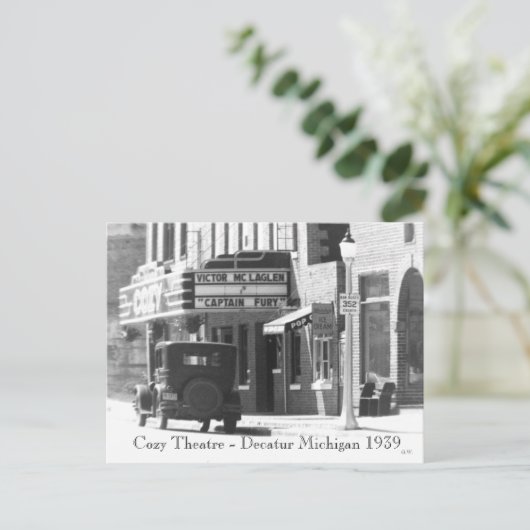 Carte Postale Théâtre cosy (Debout devant)