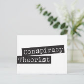 Carte Postale THÉORICIEN de conspiration (Debout devant)