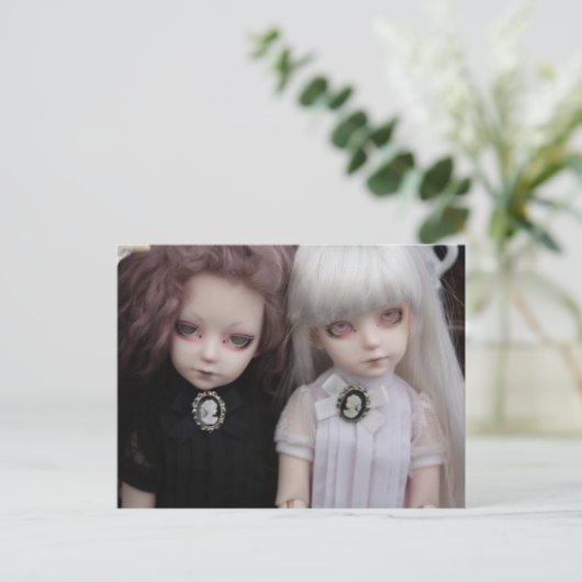 Carte postale Thora et Rune côte à côte (Debout devant)