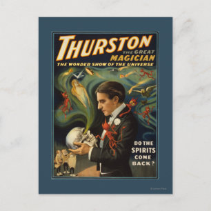 Carte Postale Thurston le grand magicien tenant la magie du crân