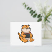 Carte Postale Tigre mangeant dans un bol (Debout devant)