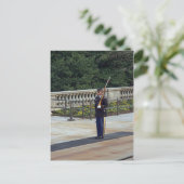 Carte Postale Tombe du soldat inconnu (Debout devant)