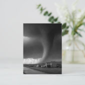 Carte postale Tornade N&B (Debout devant)