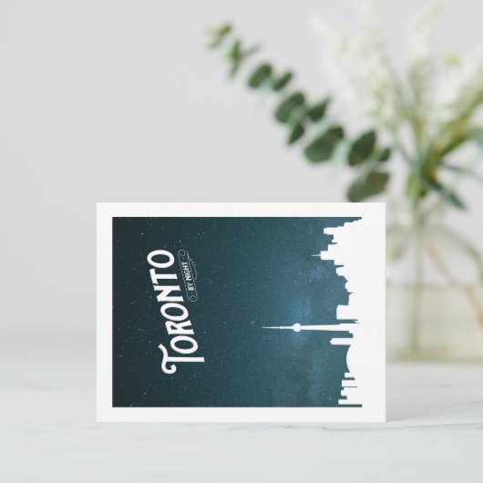 Carte Postale Toronto skyline by night - POSTCARD (Debout devant)